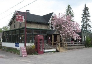 Mono Cliffs Inn